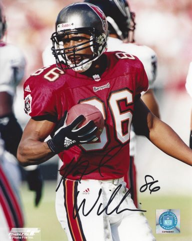 Karl Williams signed 8x10 Buccaneers